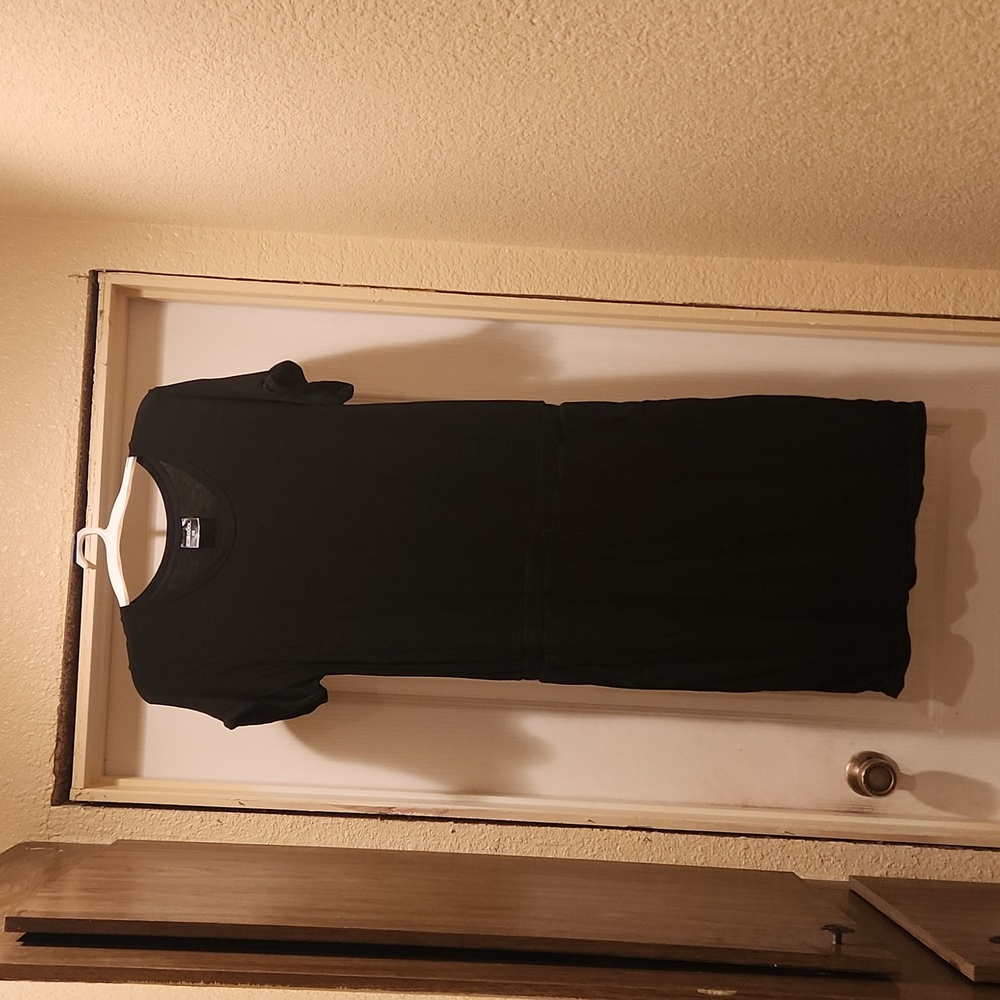 32 Cool black dress
